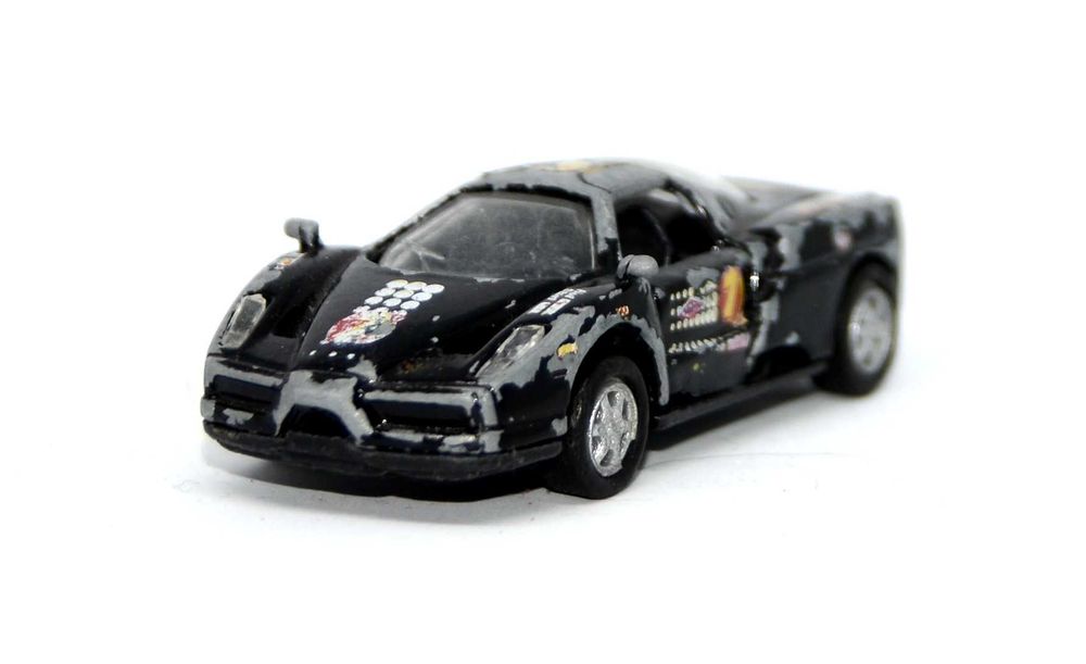 Model Resorak Auto Jak Ferrari Enzo 1:64 die-cast