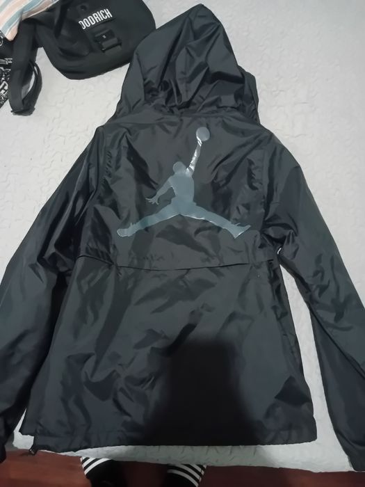 casaco jordan preto