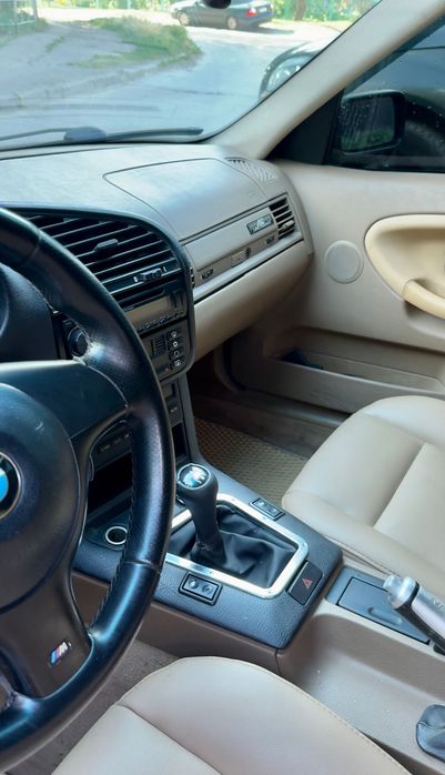 Продам BMW e36 320i