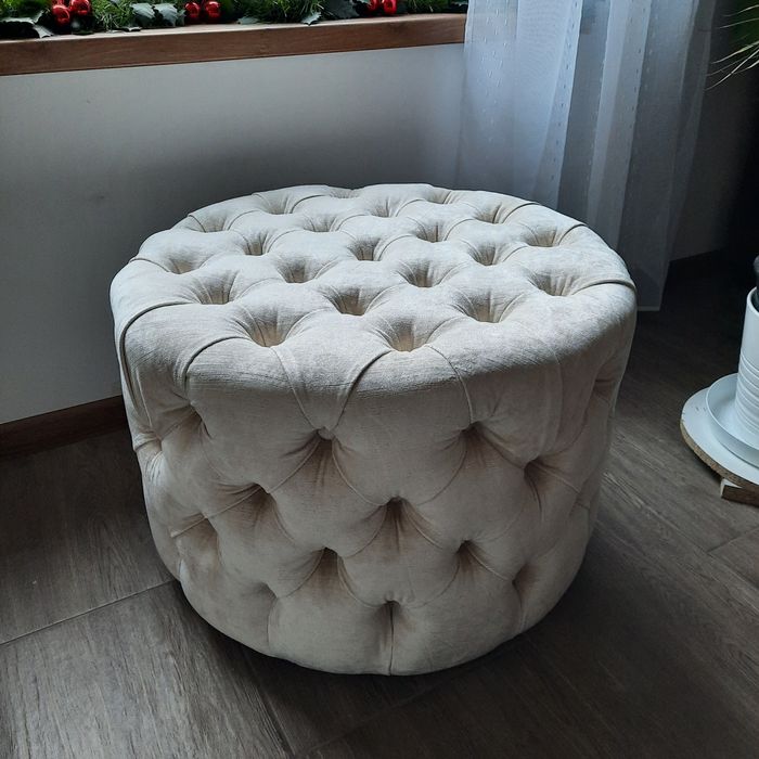 Oryginalna pufa  Chesterfield. Materiał z UK