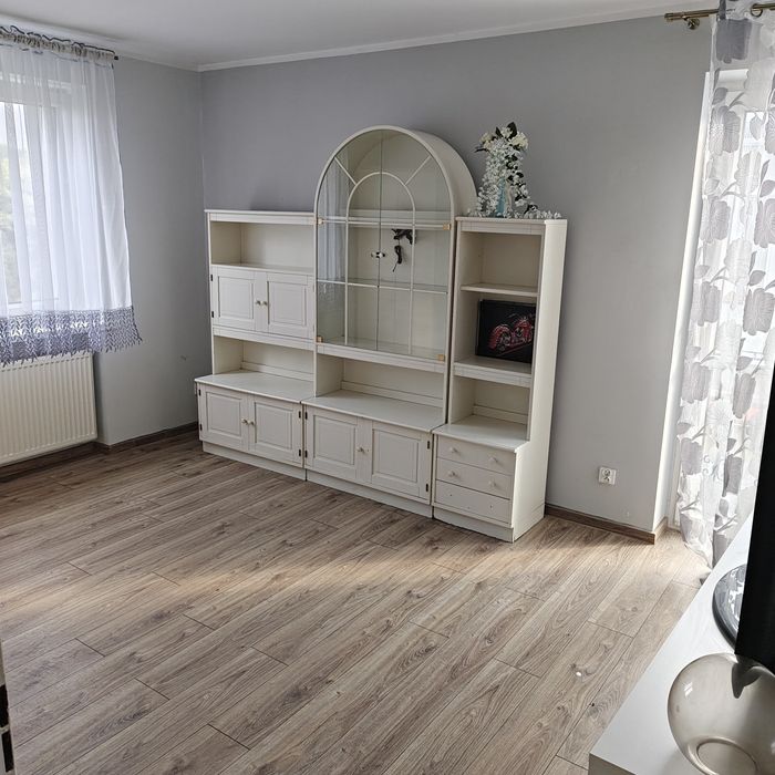Wynajmę pokoje  lub całe mieszkanie