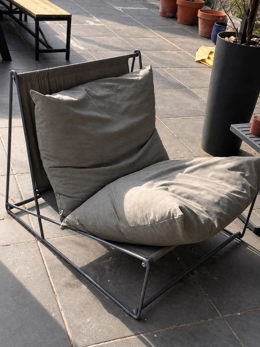 Sofá de 2 lugares + poltrona de 1 lugar SKLUM Amaro – Cinza