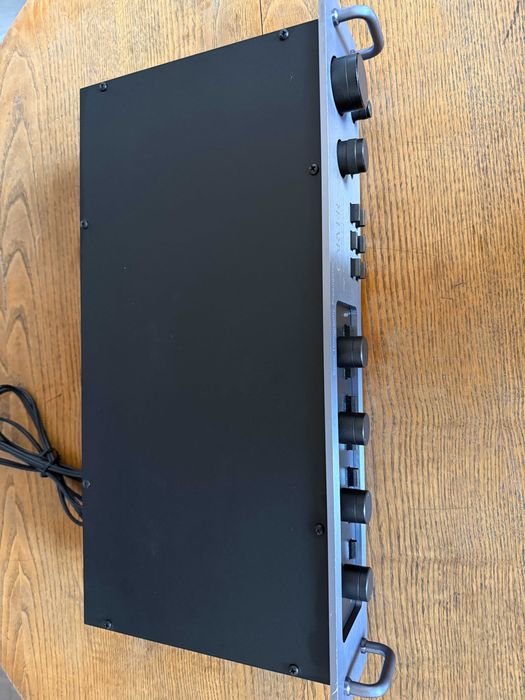 Carver C-1 przedwzmacniacz z holografią soniczną