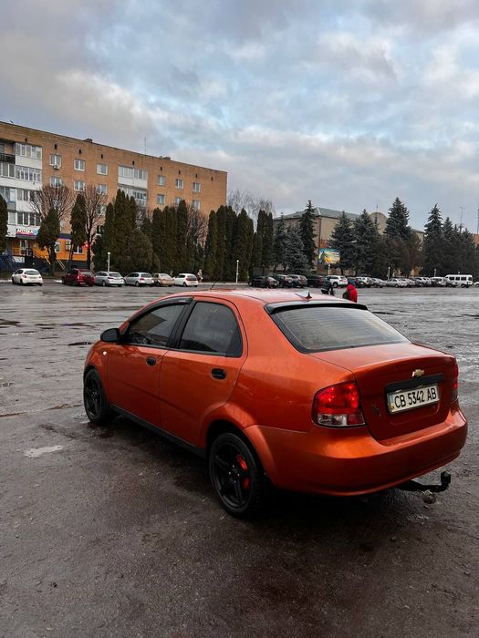 Машинка їде як на газу так і на бензині,зимова резина,діюча страховка,мотор не димить та масла не бере .гур працює відмінно.переоформленя