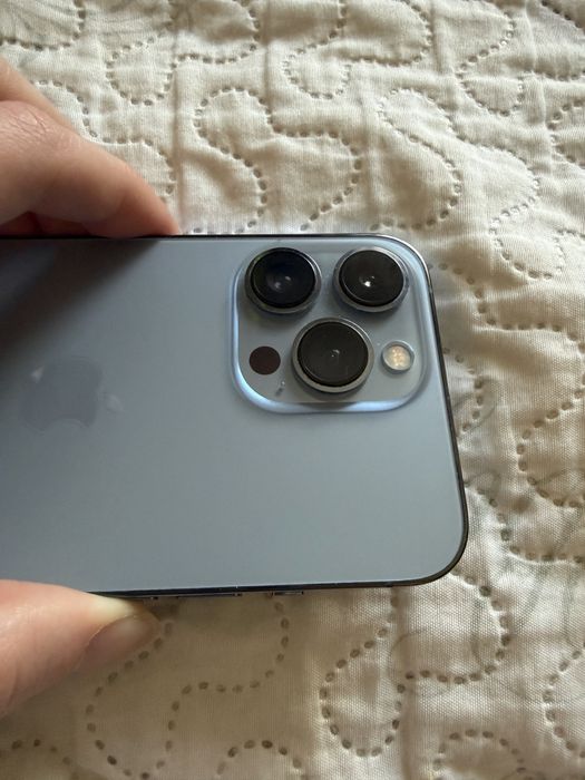 Sprzedam niebieski Iphone 13 Pro z pamiecią 512 GB