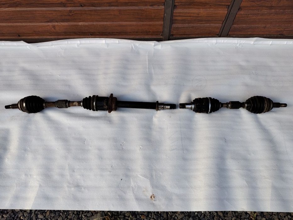 Піввісь/Полуось/Привід/Шрус Тойота Авенсіс Т25 2.2 D-Cat 177 2003_08р.