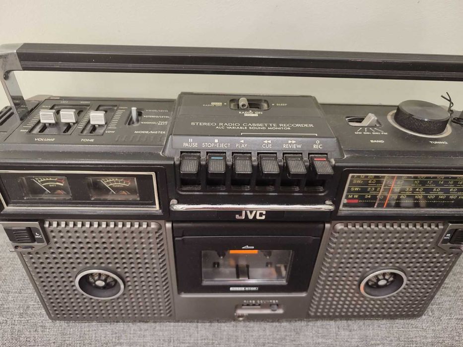 JVC RC-717, вінтаж. магнітола