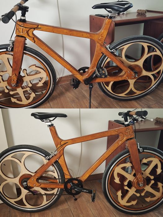 Bicicleta de madeira