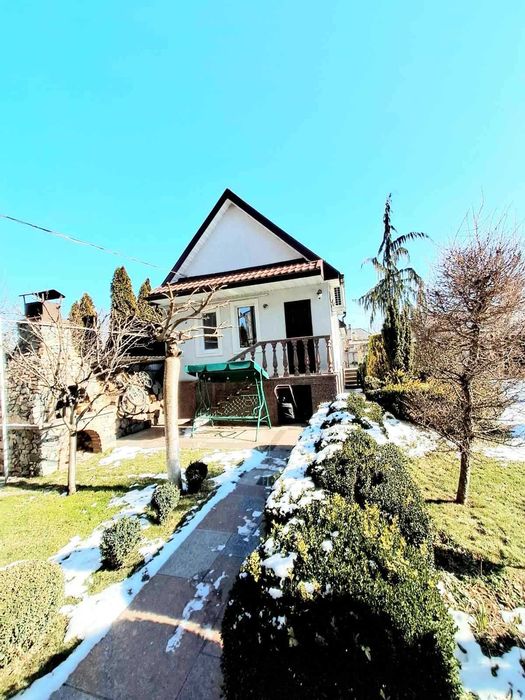 Продам неймовірний маєток наповнений домашнім теплом. Р-н Міськсаду.