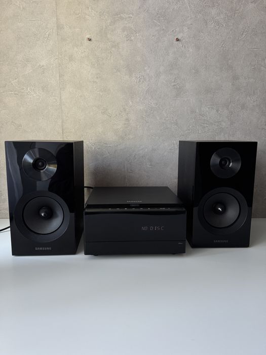 Wieża stereo kolumny radio Samsung MM-E430D