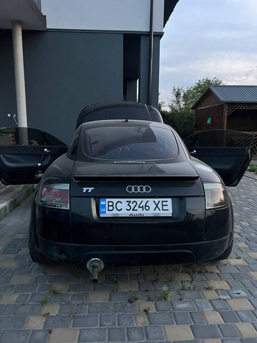 Продам AUDI  TT  1999