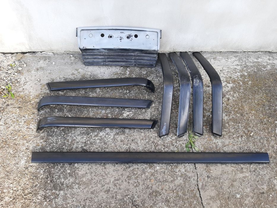 Продам молдинги на BMW E34 E32 E38 E39 БМВ Е34 Е32 Е38 Е39