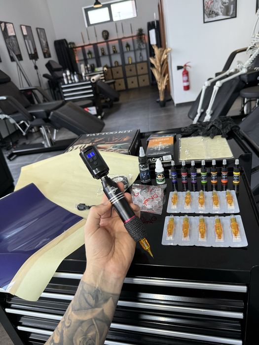 Kit Tatuagem Completo SEM FIOS com pele pada treinar, tintas, stencil