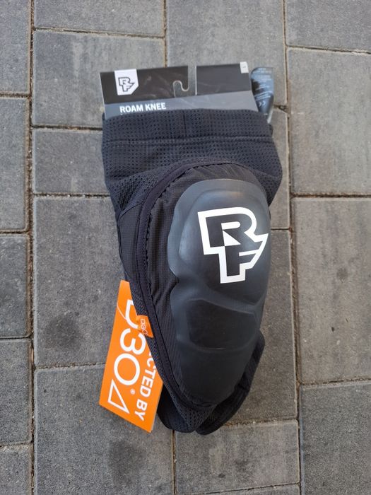 Ochraniacze rowerowe na rower Race Face Roam Knee mocne solidne nowe rozmiary