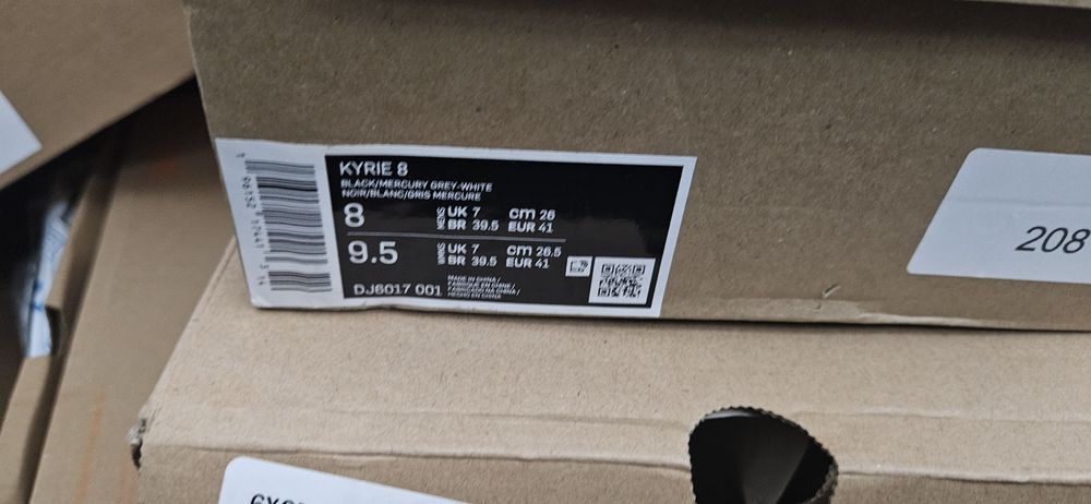 Кросівки  Nike Kyrie 8 . Розмір 41