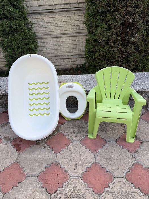 Ванночка ikea lattsam, стульчак ikea, крісло пластикове