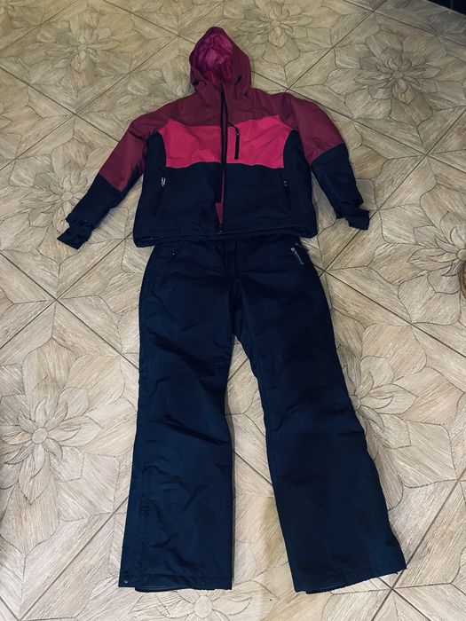 Костюм женский  лыжный раз. 36-38