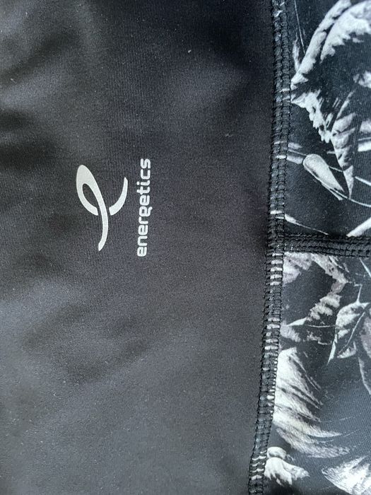 Sportowe legginsy w kwiatki r.S