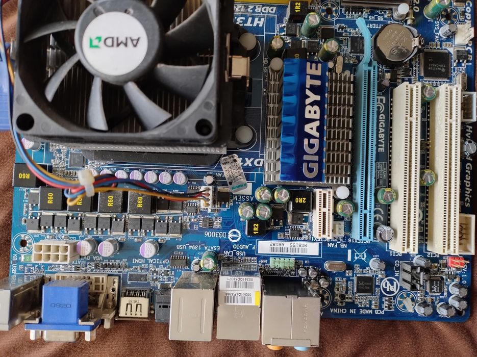 Płyta główna Gigabyte GA-MA785GM-US2H procesor pamiec