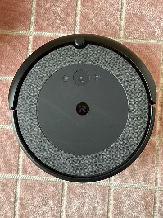 iRobot Roomba i5 - robô aspirador