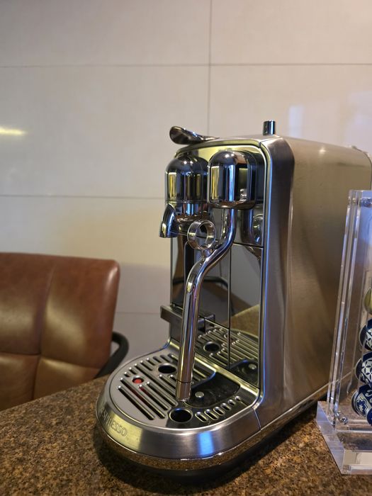 Máquina de Café Nespresso
