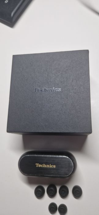 Technics EAZ 80 earbuds