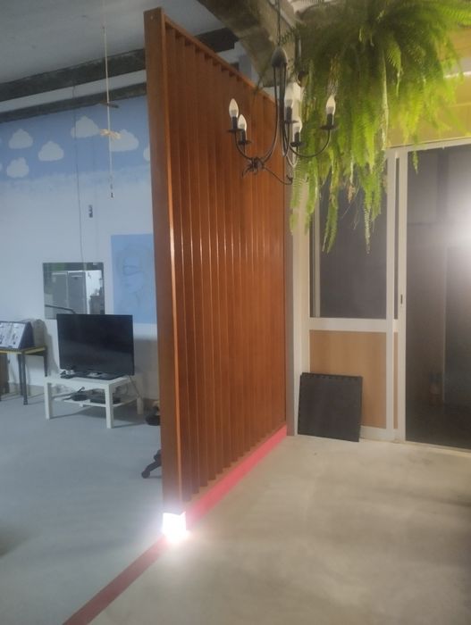 Armazém Alugo 125m2 FUNCHALINHO 4 m Pé Direito.