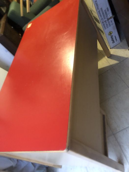 Secretaria mais cadeira