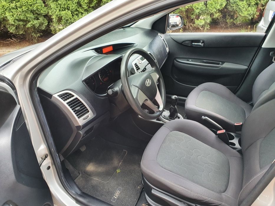 Hyundai I20 1.2 Benzyna 78 KM Niski Przebieg