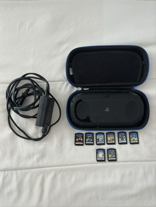 PlayStation Vita Slim Wifi + 8 jogos
