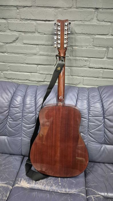 Yamaha FG-412-12 12-струнна акустична гітара з кофром