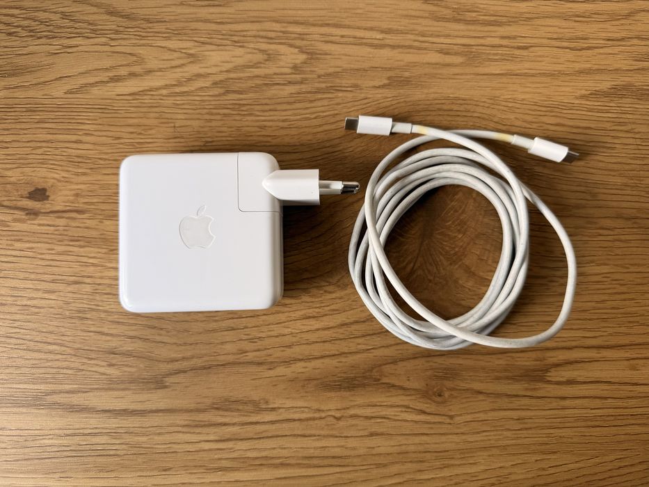 MacBook Pro M2 (2022) – 8GB / 256GB 13”