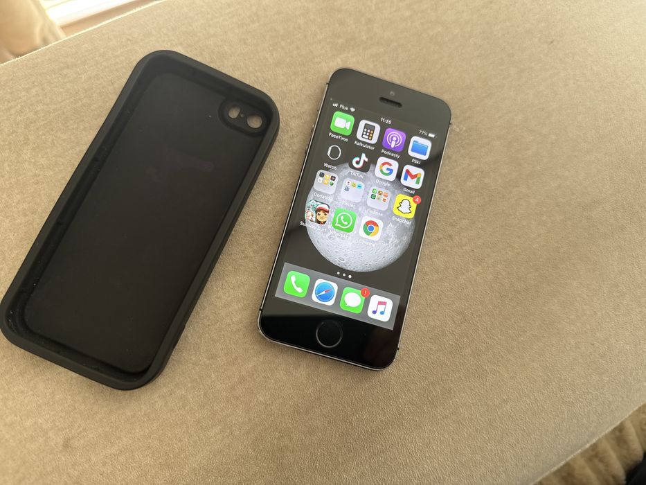 IPhone 5S w idealnym stanie.