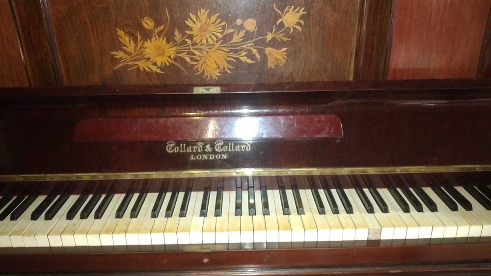 Piano Collard & Collard