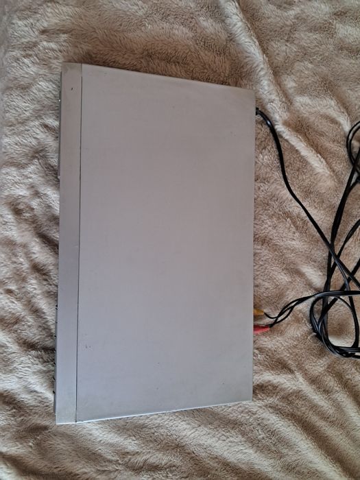 Продам dvd плеер Mustek