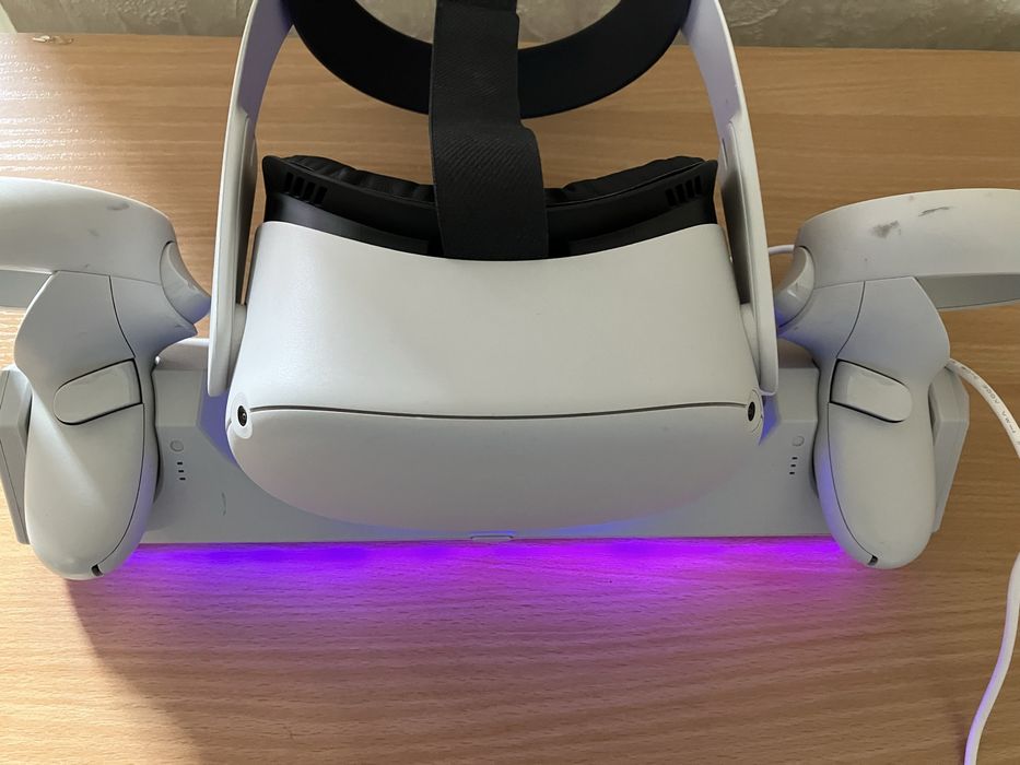Meta Quest 2 зарядна док-станція, Charging Dock Station Oculus