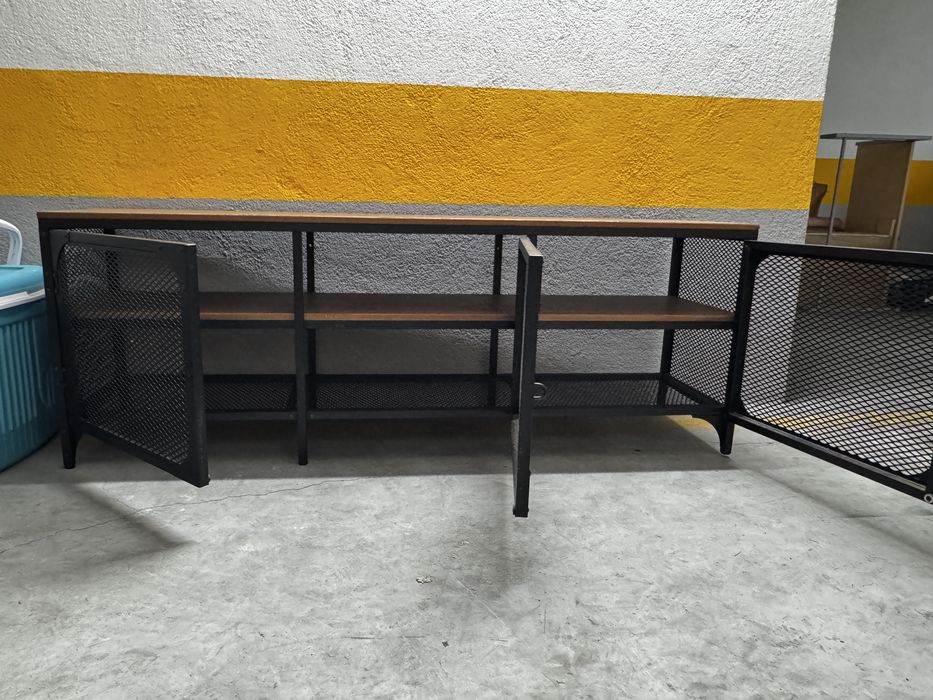 Aparador FJÄLLBO Ikea