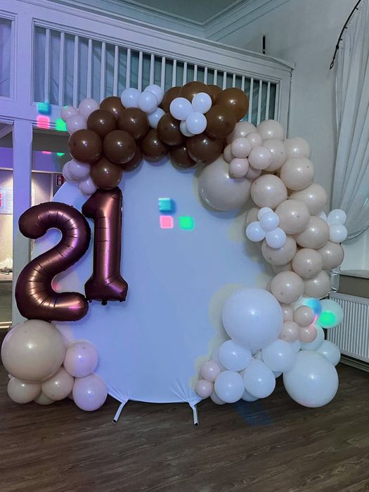 Dekoracje okolicznościowe, ścianki balonowe