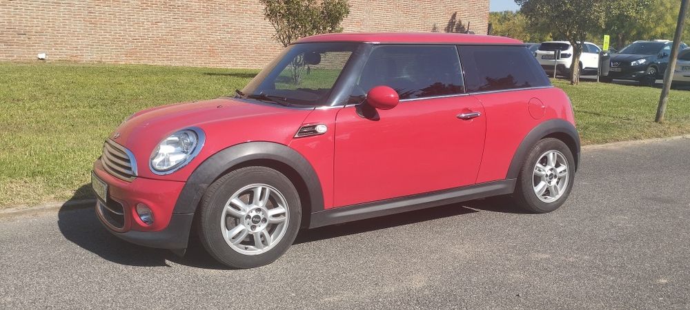 Mini Cooper diesel plus jcw (motor bmw)aceito retoma/impecável