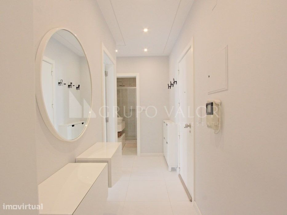 Apartamento T2 com parqueamento, Costa da Caparica
