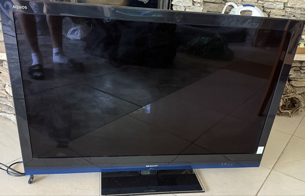 Sharp 40” LCD TV – sprawny, pilot, odbiór osobisty