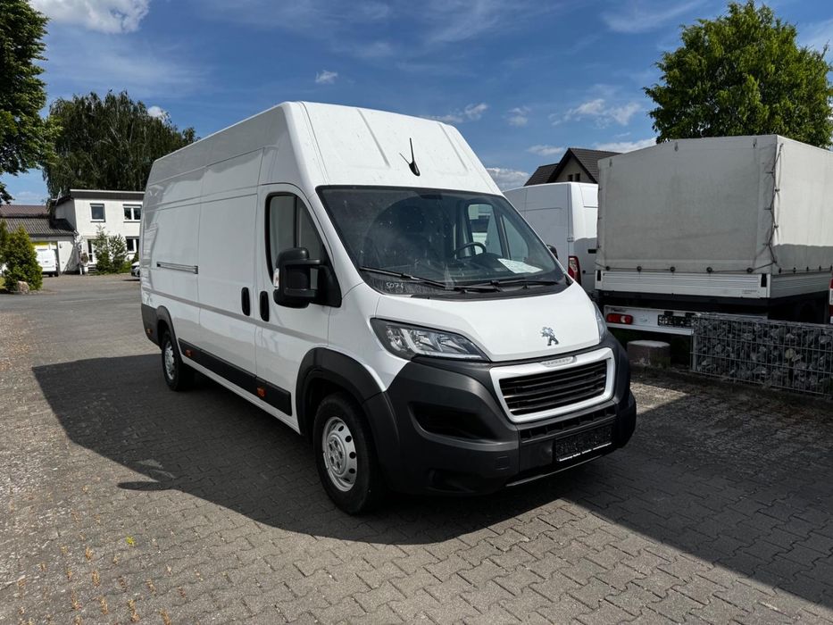 Вантажні перевезення (максі база)