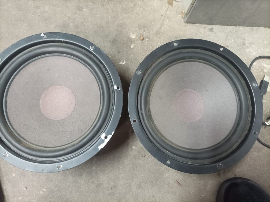 Głośniki firmy Grundig box 8000