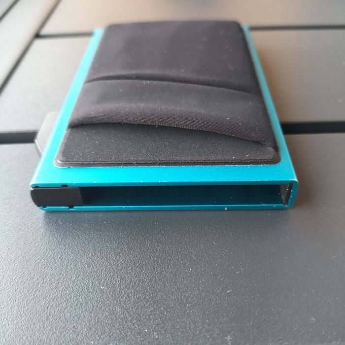 Porta cartões em liga de alumínio