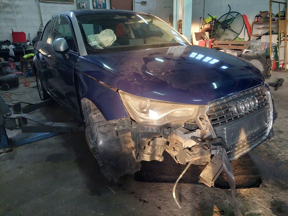 Audi A1 8× 1.4 TFSI todas as peças disponíveis