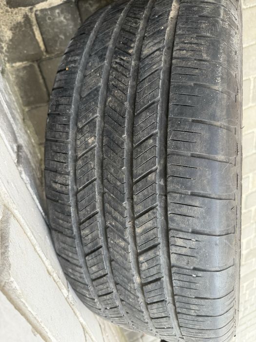 Шины резина пара 255/50/19 Good Year