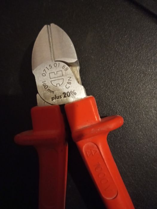 Zestaw szczypiec do 1000v WURTH Cimco BDS