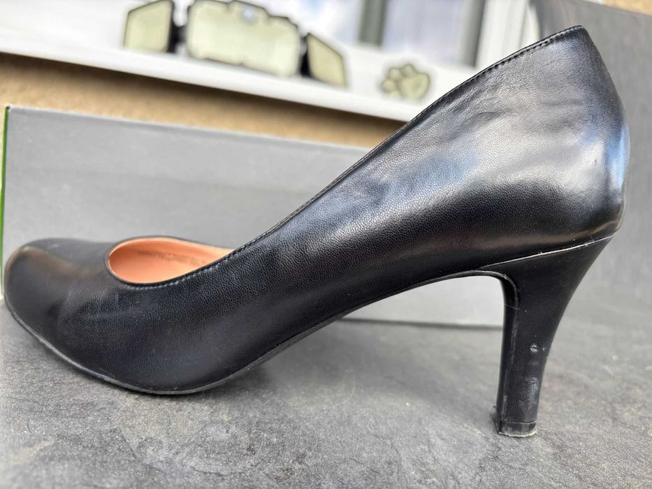 Salamander - eleganckie buty damskie na obcasie