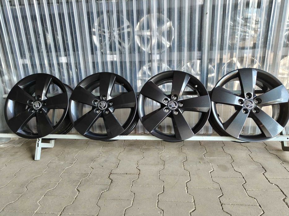 Oryginalne Felgi aluminiowe Skoda Scala Fabia Roomster Kamiq Rapid 6x16'' 5x100 ET35 Komplet