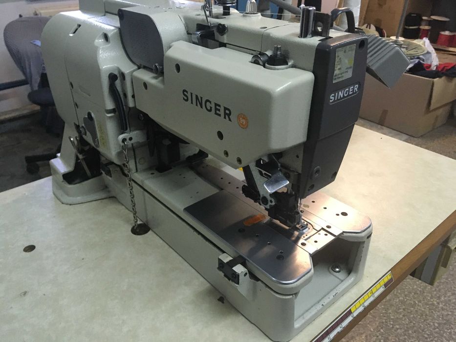 Dziurkarka  SINGER 371